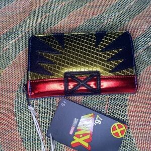 Loungefly Marvel X-Men Wolverine Metallic Suit Small‎ Zip Wallet Deadpool